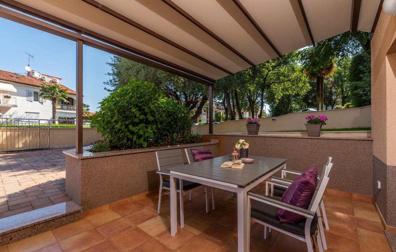 Apartments Villa Ana Poreč Buitenkant foto