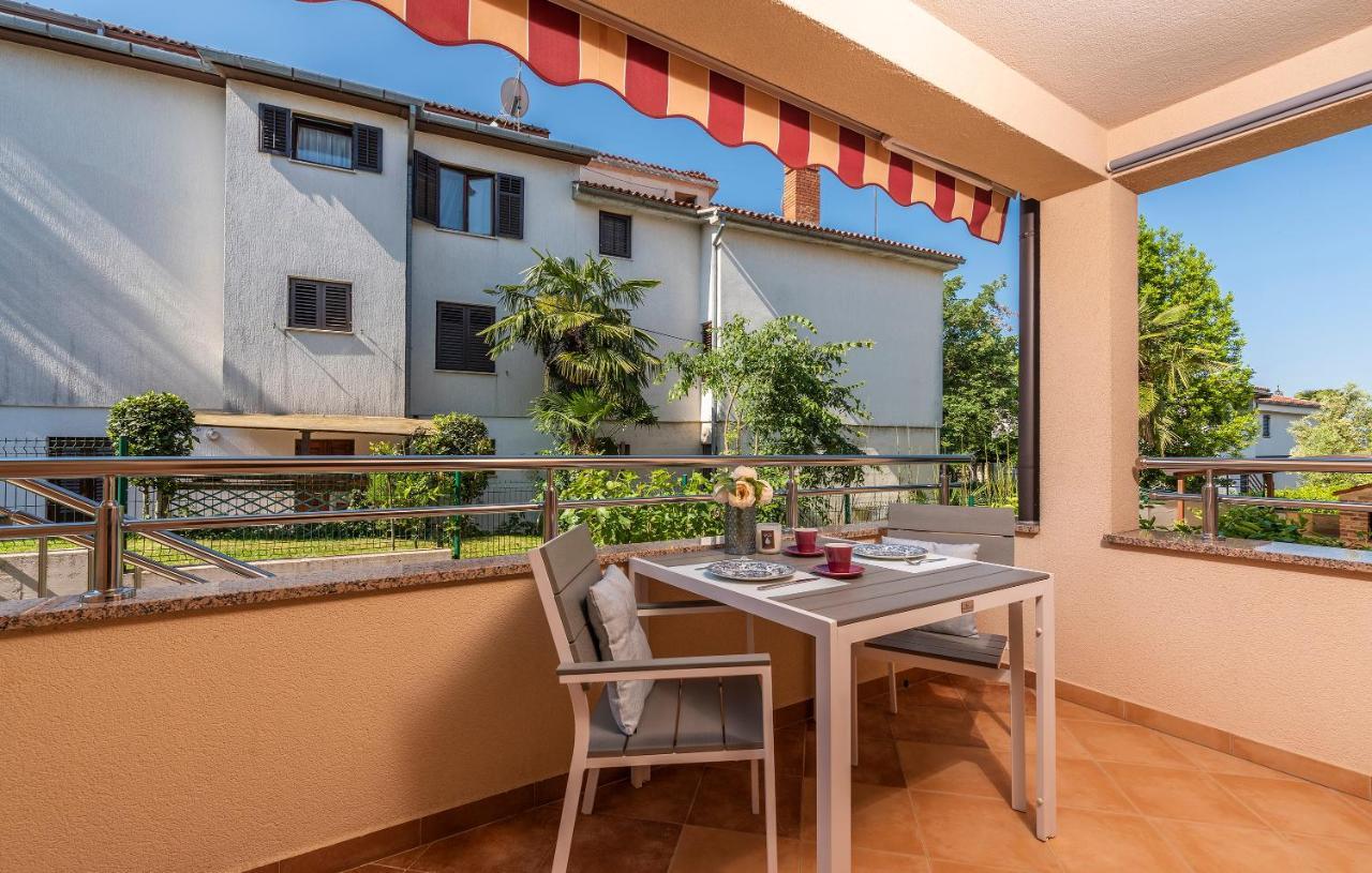 Apartments Villa Ana Poreč Buitenkant foto