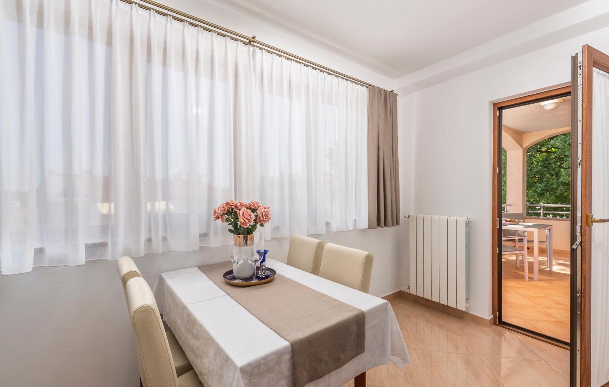 Apartments Villa Ana Poreč Buitenkant foto