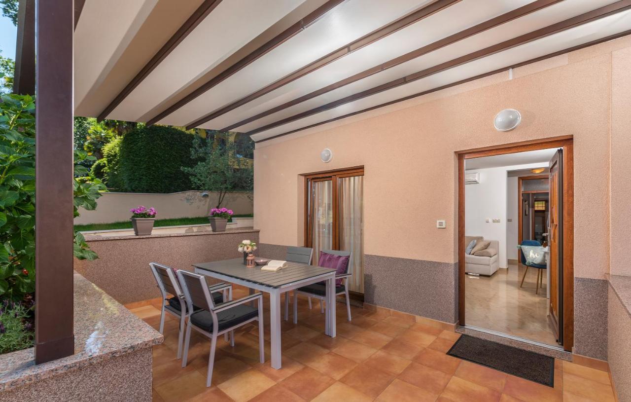 Apartments Villa Ana Poreč Buitenkant foto