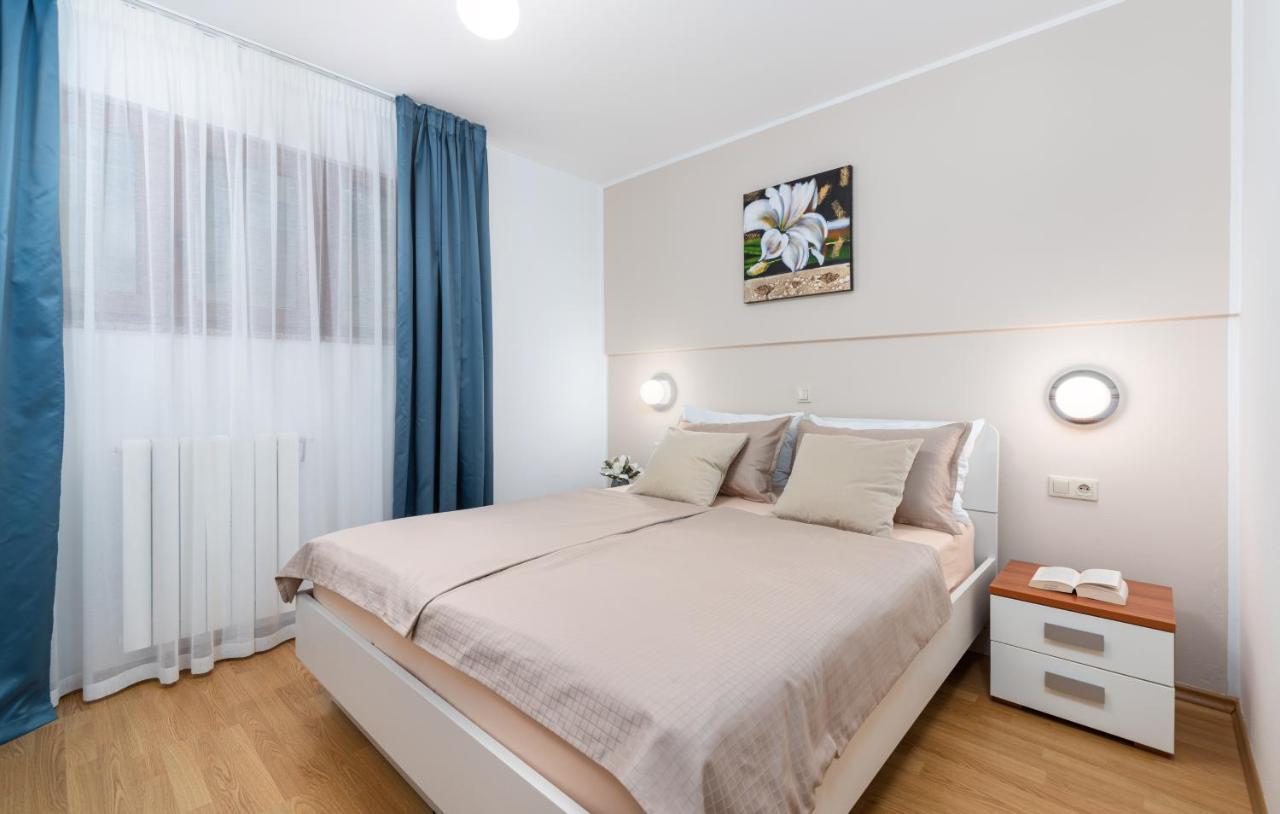 Apartments Villa Ana Poreč Buitenkant foto