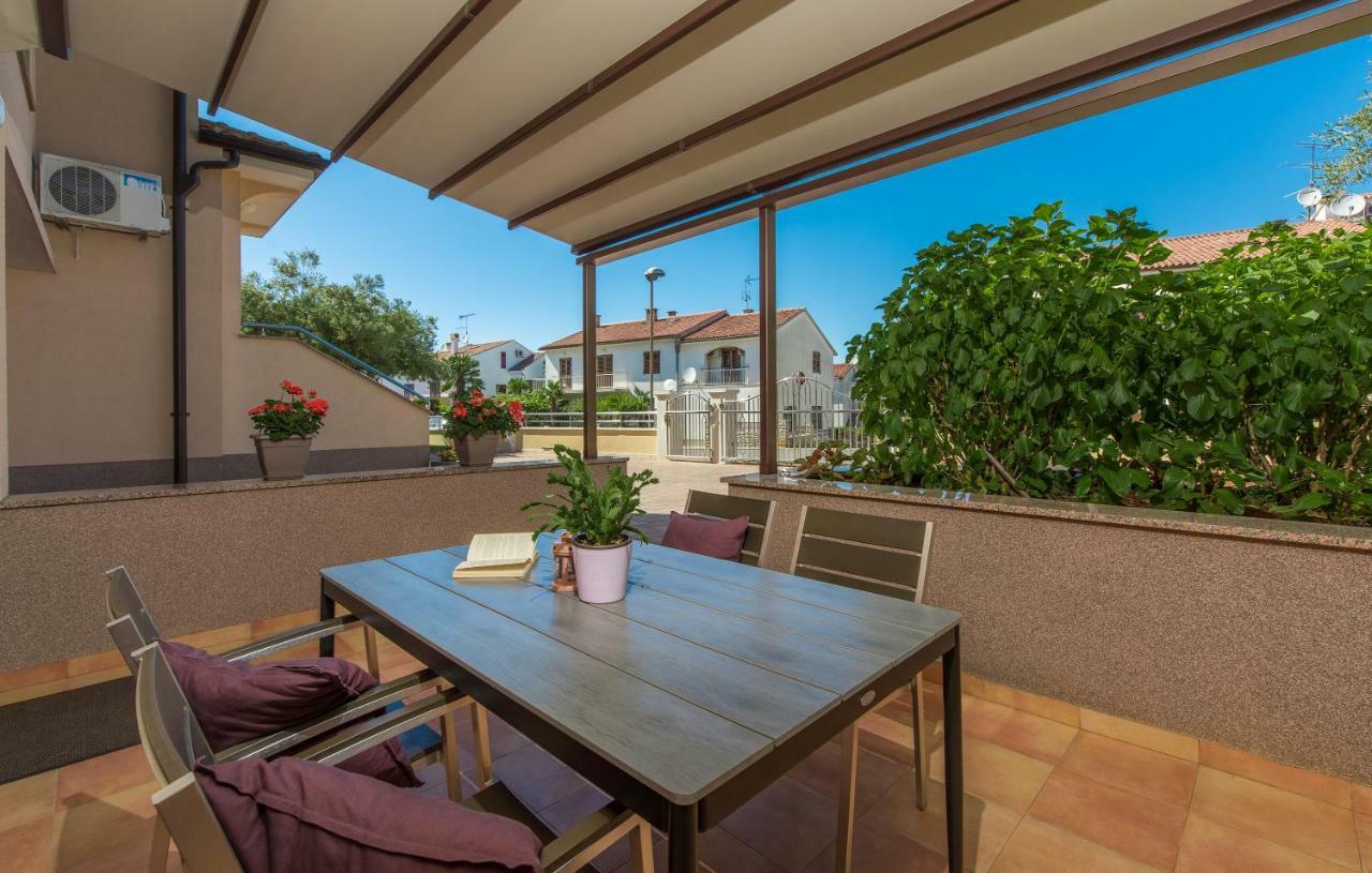 Apartments Villa Ana Poreč Buitenkant foto